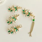 گیره انبری جواهر زمردی آویزدار - Image 2