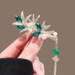 گیره انبری جواهر زمردی آویزدار